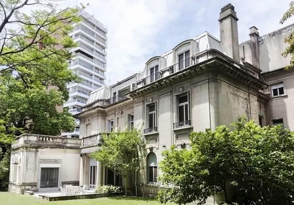 hero_section_mansion